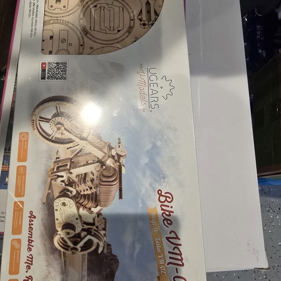 Mechanical Model Kit - Picture 2 of 3